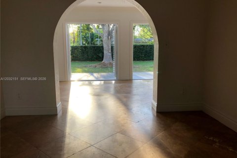 House in Palmetto Bay, Florida 3 bedrooms, 140.1 sq.m. № 2086340 - photo 14