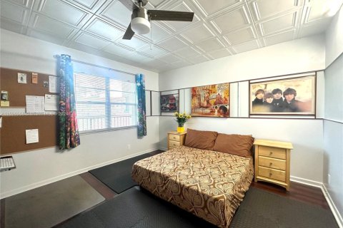 Condo in Pembroke Pines, Florida, 2 bedrooms  № 1712870 - photo 26