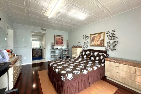Condo in Pembroke Pines, Florida, 2 bedrooms  № 1712870 - photo 4