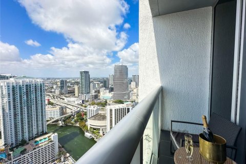 Купить кондоминиум в Майами, Флорида 45.99м2, № 1982308 - фото 3