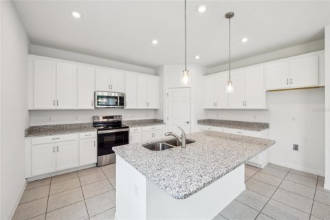 Casa en venta en Grand Island, Florida, 5 dormitorios, 226.12 m2 № 1870938 - foto 10
