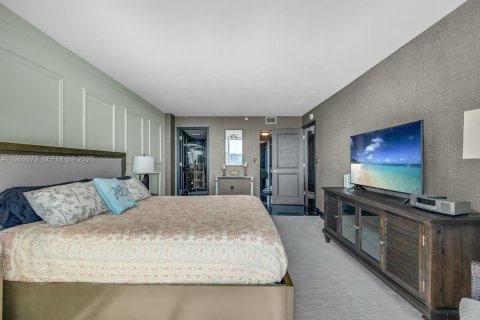 Condominio en alquiler en Miami, Florida, 2 dormitorios, 74.32 m2 № 2030528 - foto 9