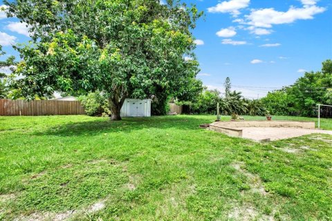 House in Saint Petersburg, Florida 2 bedrooms, 141.03 sq.m. № 1824808 - photo 25