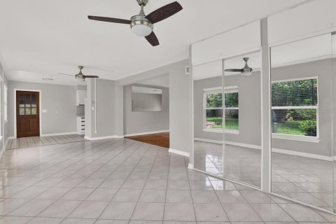 House in Saint Petersburg, Florida 2 bedrooms, 141.03 sq.m. № 1824808 - photo 10