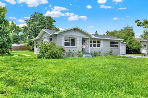 House in Saint Petersburg, Florida 2 bedrooms, 141.03 sq.m. № 1824808 - photo 28