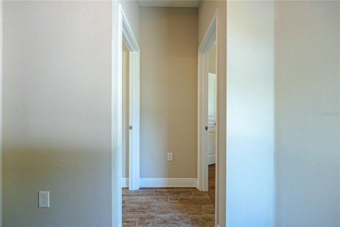 Villa ou maison à vendre à Tampa, Floride: 4 chambres, 239.41 m2 № 2218706 - photo 3