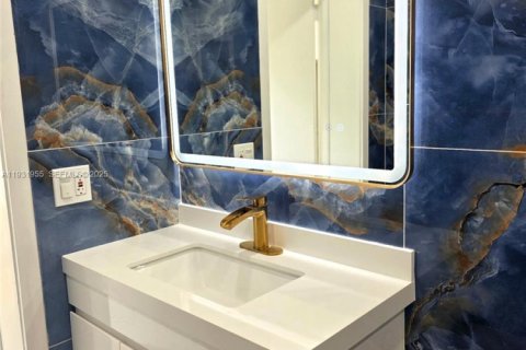 Снять в аренду виллу или дом в Дейви, Флорида 3 спальни, 205.5м2, № 2034631 - фото 10