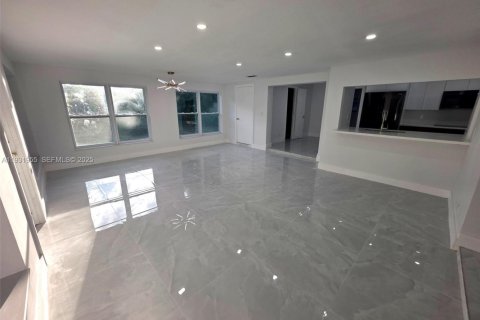 Снять в аренду виллу или дом в Дейви, Флорида 3 спальни, 205.5м2, № 2034631 - фото 21