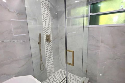 Снять в аренду виллу или дом в Дейви, Флорида 3 спальни, 205.5м2, № 2034631 - фото 22