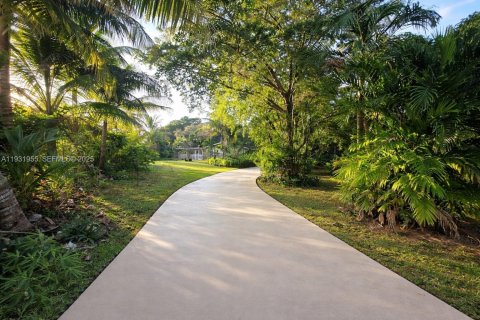 Снять в аренду виллу или дом в Дейви, Флорида 3 спальни, 205.5м2, № 2034631 - фото 29