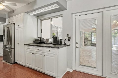 Casa en venta en Lakeland, Florida, 4 dormitorios, 211.45 m2 № 2216843 - foto 12