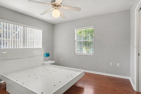 Casa en venta en Lakeland, Florida, 4 dormitorios, 211.45 m2 № 2216843 - foto 18