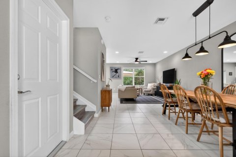 Touwnhouse à vendre à Port St. Lucie, Floride: 3 chambres, 137.22 m2 № 2087405 - photo 3