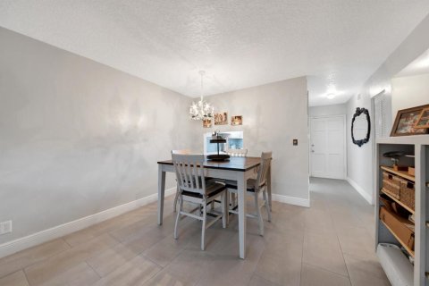 Copropriété à vendre à Lake Worth, Floride: 2 chambres, 83.05 m2 № 2251431 - photo 6