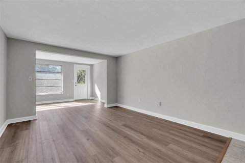 Купить кондоминиум в Нью-Порт-Ричи, Флорида 6 комнат, 90.58м2, № 2211814 - фото 15