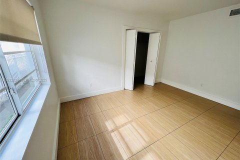 Снять в аренду квартиру в Майами-Бич, Флорида 2 спальни, 130.06м2, № 1990558 - фото 16