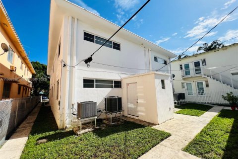 Снять в аренду квартиру в Майами-Бич, Флорида 2 спальни, 130.06м2, № 1990558 - фото 21