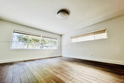 Снять в аренду квартиру в Майами-Бич, Флорида 2 спальни, 130.06м2, № 1990558 - фото 10