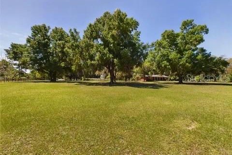 House in Ocala, Florida 3 bedrooms, 151.8 sq.m. № 1856614 - photo 25