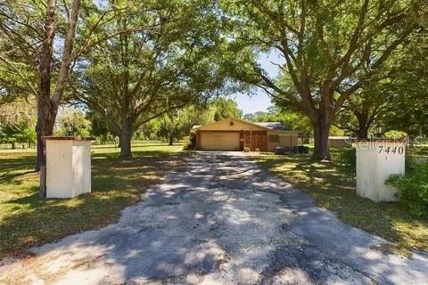 House in Ocala, Florida 3 bedrooms, 151.8 sq.m. № 1856614 - photo 2