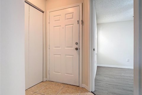 Condo in Fort Myers, Florida, 3 bedrooms  № 1620408 - photo 2