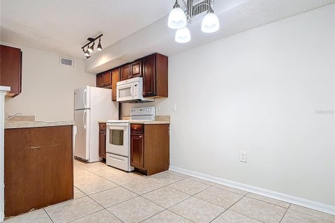 Condo in Fort Myers, Florida, 3 bedrooms  № 1620408 - photo 12