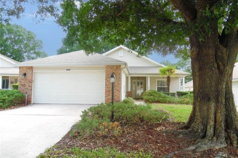 Villa ou maison à Leesburg, Floride 3 chambres, 153.57 m2 № 2149357