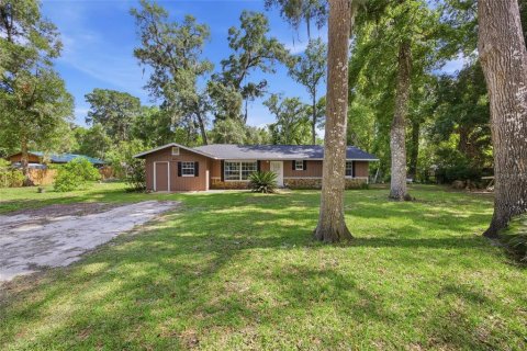 House in Anthony, Florida 3 bedrooms, 137.5 sq.m. № 2208922 - photo 3