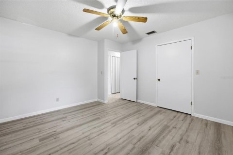 House in Anthony, Florida 3 bedrooms, 137.5 sq.m. № 2208922 - photo 25