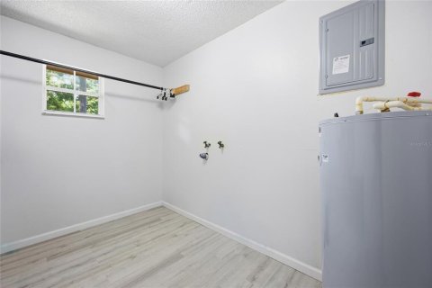 House in Anthony, Florida 3 bedrooms, 137.5 sq.m. № 2208922 - photo 30