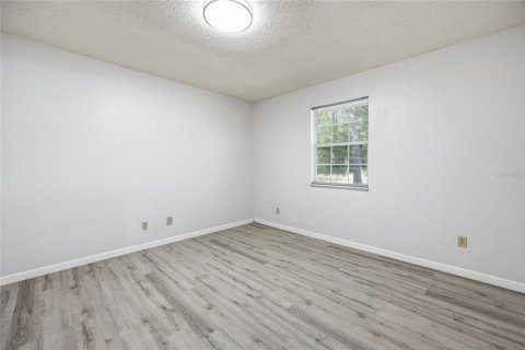 House in Anthony, Florida 3 bedrooms, 137.5 sq.m. № 2208922 - photo 28