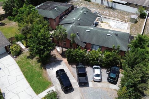 House in Altamonte Springs, Florida 4 bedrooms, 789.67 sq.m. № 1663185 - photo 3