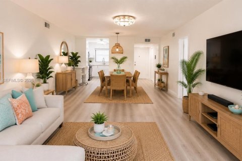 Condominio en venta en Sunrise, Florida, 2 dormitorios, 115.66 m2 № 2300787 - foto 2