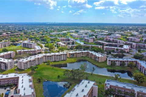 Condominio en venta en Sunrise, Florida, 2 dormitorios, 115.66 m2 № 2300787 - foto 20