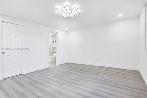 Condominio en venta en Sunrise, Florida, 2 dormitorios, 115.66 m2 № 2300787 - foto 8