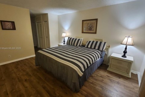 Condo in Lauderhill, Florida, 1 bedroom  № 1806485 - photo 3