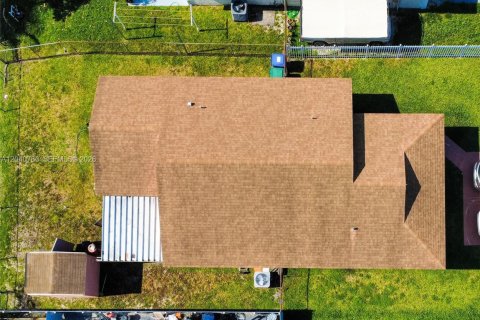 Villa ou maison à vendre à Miami Gardens, Floride: 4 chambres, 136.01 m2 № 2088113 - photo 14