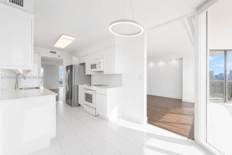 Copropriété à vendre à Aventura, Floride: 2 chambres, 135.64 m2 № 2272676 - photo 16