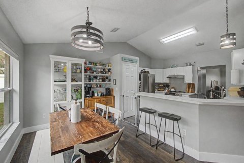 Villa ou maison à vendre à Port St. Lucie, Floride: 3 chambres, 189.06 m2 № 2260784 - photo 8
