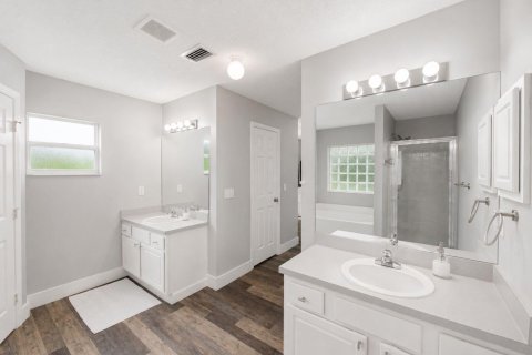 Villa ou maison à vendre à Port St. Lucie, Floride: 3 chambres, 189.06 m2 № 2260784 - photo 17