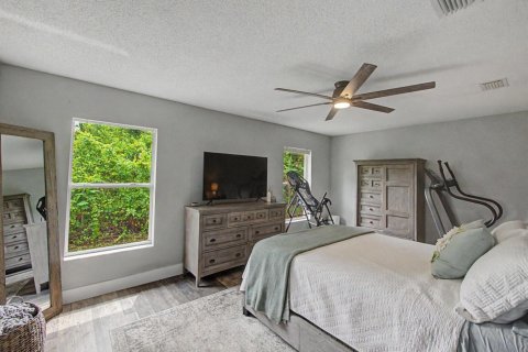 Villa ou maison à vendre à Port St. Lucie, Floride: 3 chambres, 189.06 m2 № 2260784 - photo 15