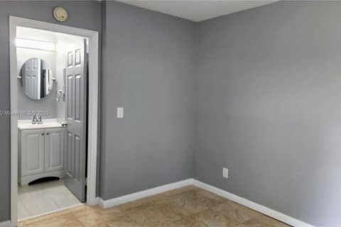 Villa ou maison à louer à Dania Beach, Floride: 1 chambre, 229.93 m2 № 1809699 - photo 10