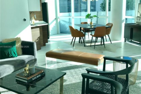 Condo in Miami, Florida, 2 bedrooms  № 2078145 - photo 23