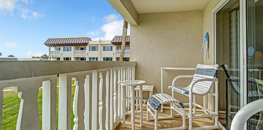 Condominio en New Smyrna Beach, Florida, 2 dormitorios № 1564643