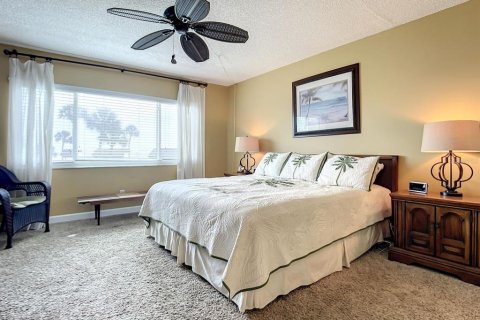 Condominio en alquiler en New Smyrna Beach, Florida, 2 dormitorios, 97.08 m2 № 1564643 - foto 11