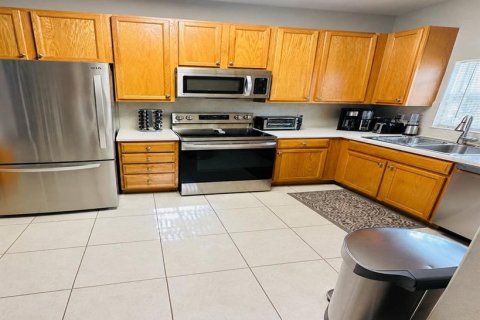 Touwnhouse à louer à Vero Beach, Floride: 3 chambres, 157.93 m2 № 2093602 - photo 4