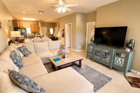 Touwnhouse à louer à Vero Beach, Floride: 3 chambres, 157.93 m2 № 2093602 - photo 2