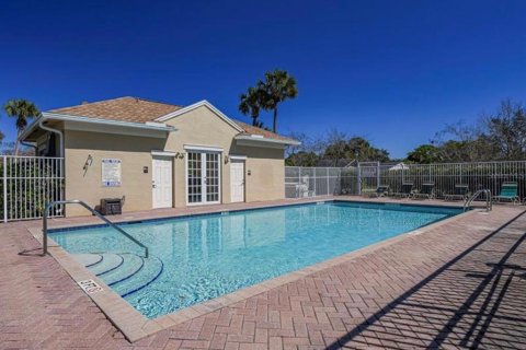 Touwnhouse à louer à Vero Beach, Floride: 3 chambres, 157.93 m2 № 2093602 - photo 15