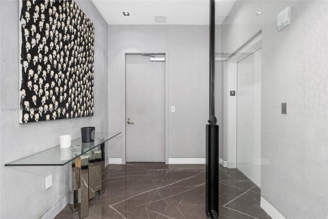 Copropriété à vendre à Miami, Floride: 5 chambres, 335.1 m2 № 1934697 - photo 21