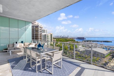 Copropriété à vendre à Miami, Floride: 5 chambres, 335.1 m2 № 1934697 - photo 3